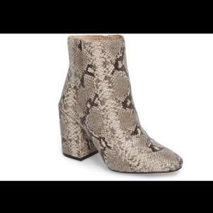 Steve Madden Destilly Booties